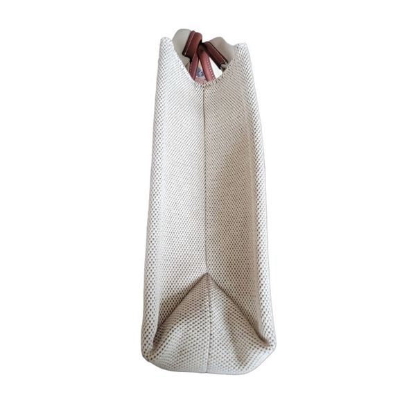 Chloé Woody Small Tote Handbag - Picture 4 of 17